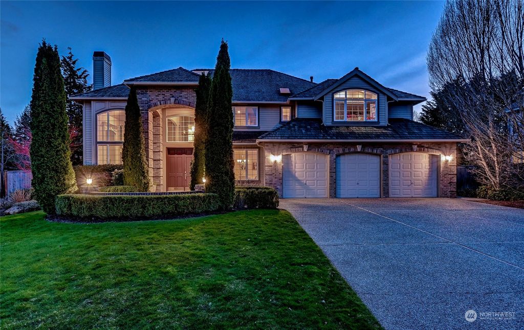Photo of 26645 SE 15th Street, Sammamish, WA 98075 (MLS # 2049329)