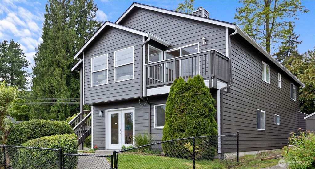 Photo of 8803 15th Avenue NE, Seattle, WA 98115 (MLS # 2524199)