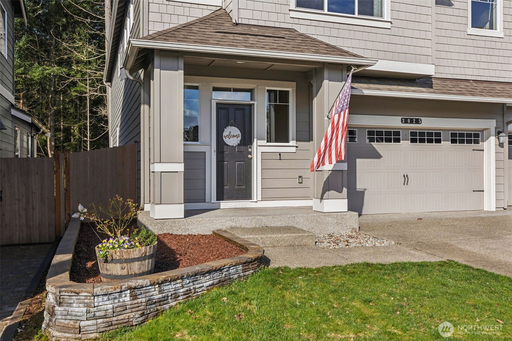 3025 Fiddleback Street NE