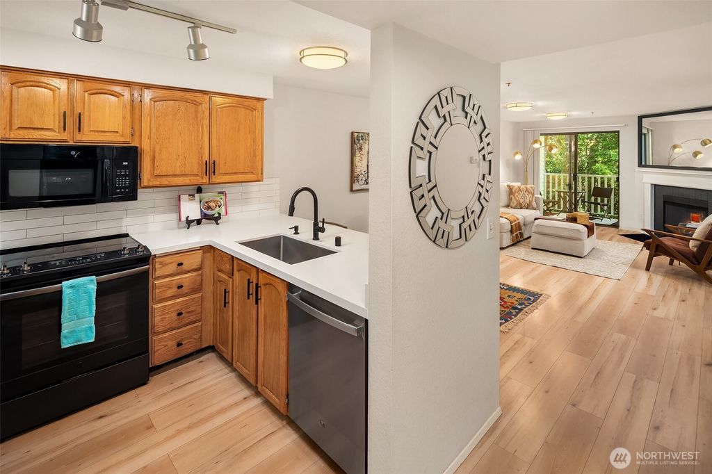 Photo of 25120 98th Place S #A202, Kent, WA 98030 (MLS # 2397448)