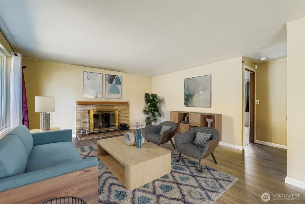 Photo of 14630 3rd Avenue SW, Burien, WA 98166 (MLS # 2435314)
