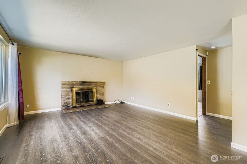 Photo of 14630 3rd Avenue SW, Burien, WA 98166 (MLS # 2435314)