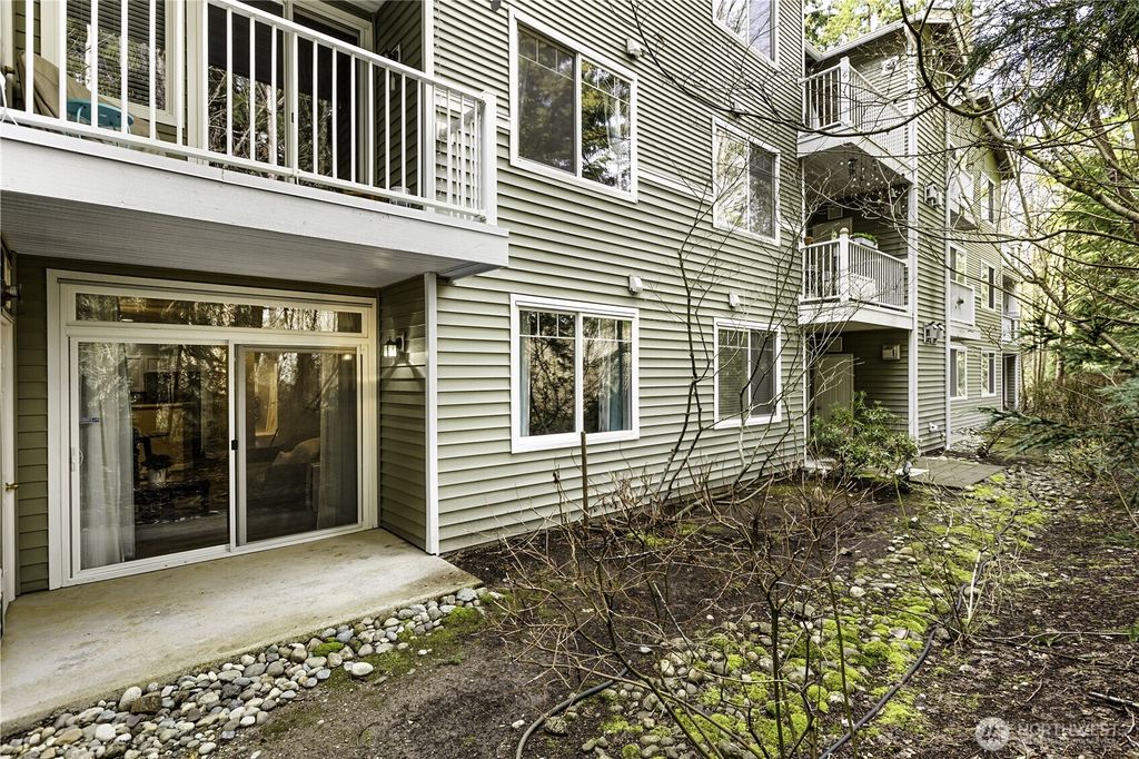 Photo of 12712 Admiralty Way #F104, Everett, WA 98204 (MLS # 2485846)