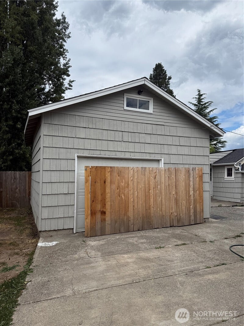 603 Kansas Street SW 1 & 2
