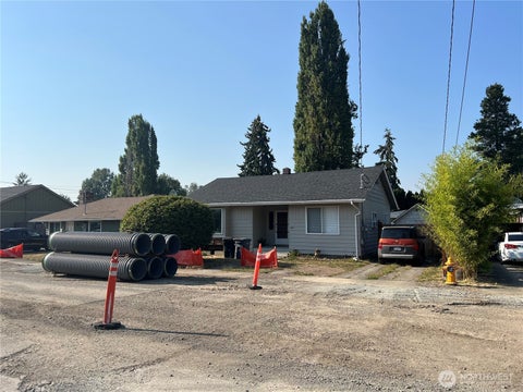 Photo of 603 Kansas Street SW #1 & 2, Orting, WA 98360 (MLS # 2563347)