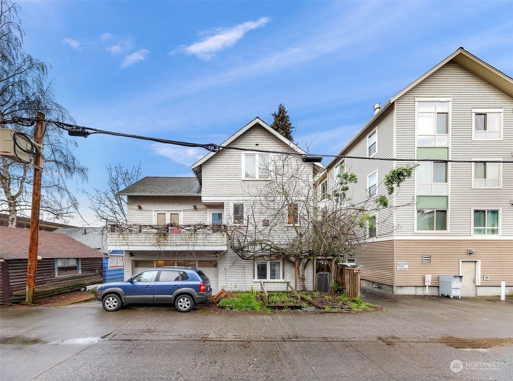 Photo of 23 W Cremona Street, Seattle, WA 98119 (MLS # 2331603)