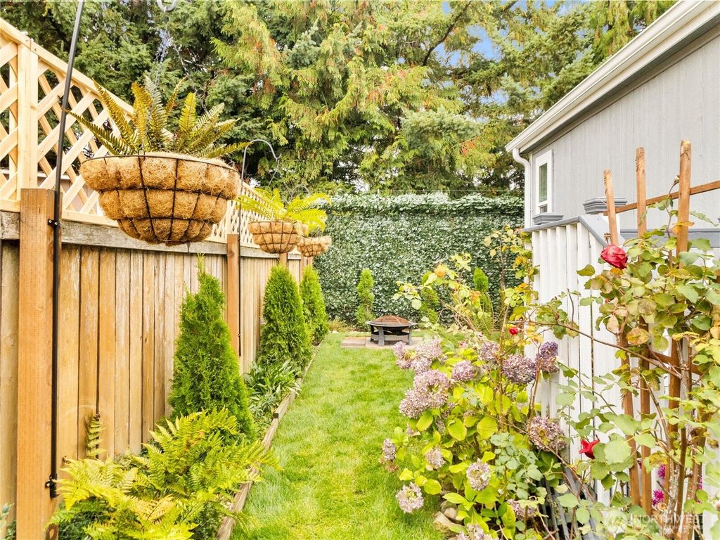 Photo of 602 29th Street SE #39, Auburn, WA 98002 (MLS # 2449481)