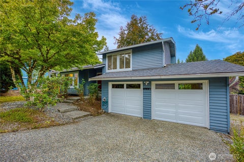 Photo of 10827 159th Court NE, Redmond, WA 98052 (MLS # 2582091)