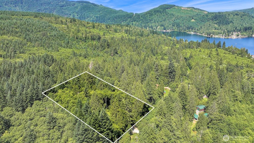 Photo of 471 Summerland Rd Rd, Bellingham, WA 98229 (MLS # 2447040)
