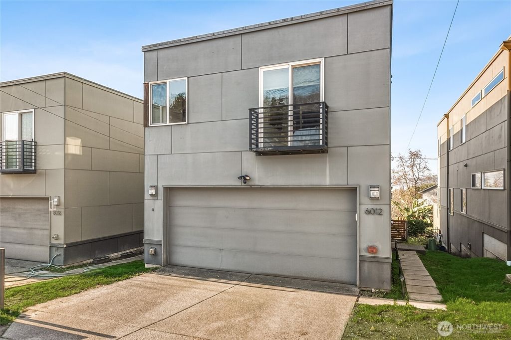 Photo of 6012 18th Avenue S, Seattle, WA 98108 (MLS # 2470289)