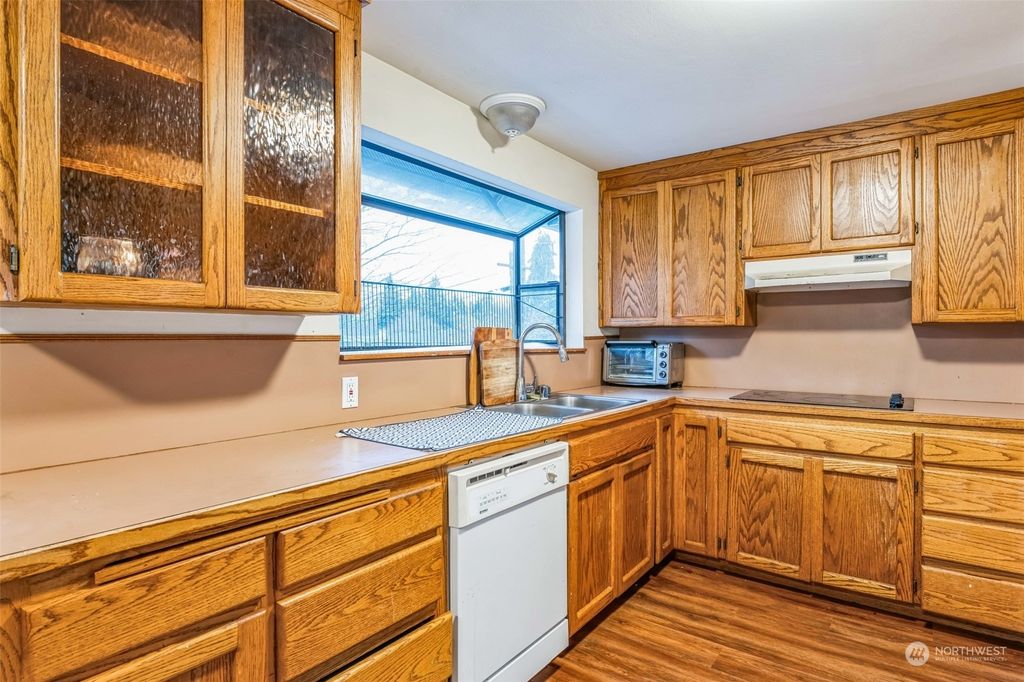 Photo of 4408 224th Place SW, Mountlake Terrace, WA 98043 (MLS # 2317411)