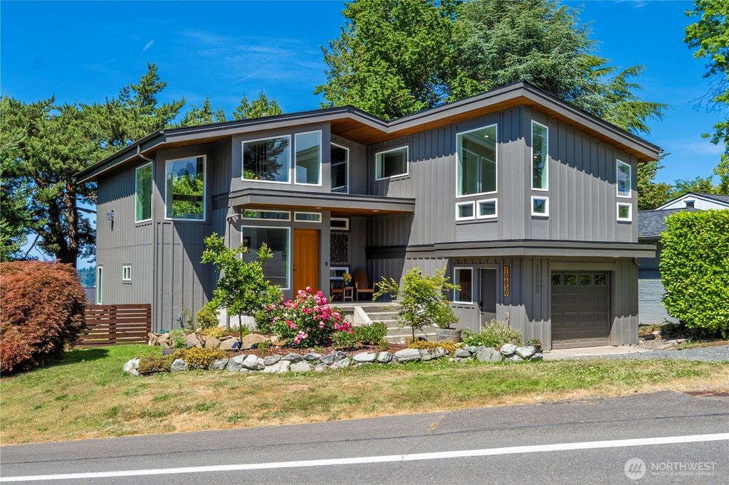 Photo of 10650 Cornell Avenue S, Seattle, WA 98178 (MLS # 2390645)