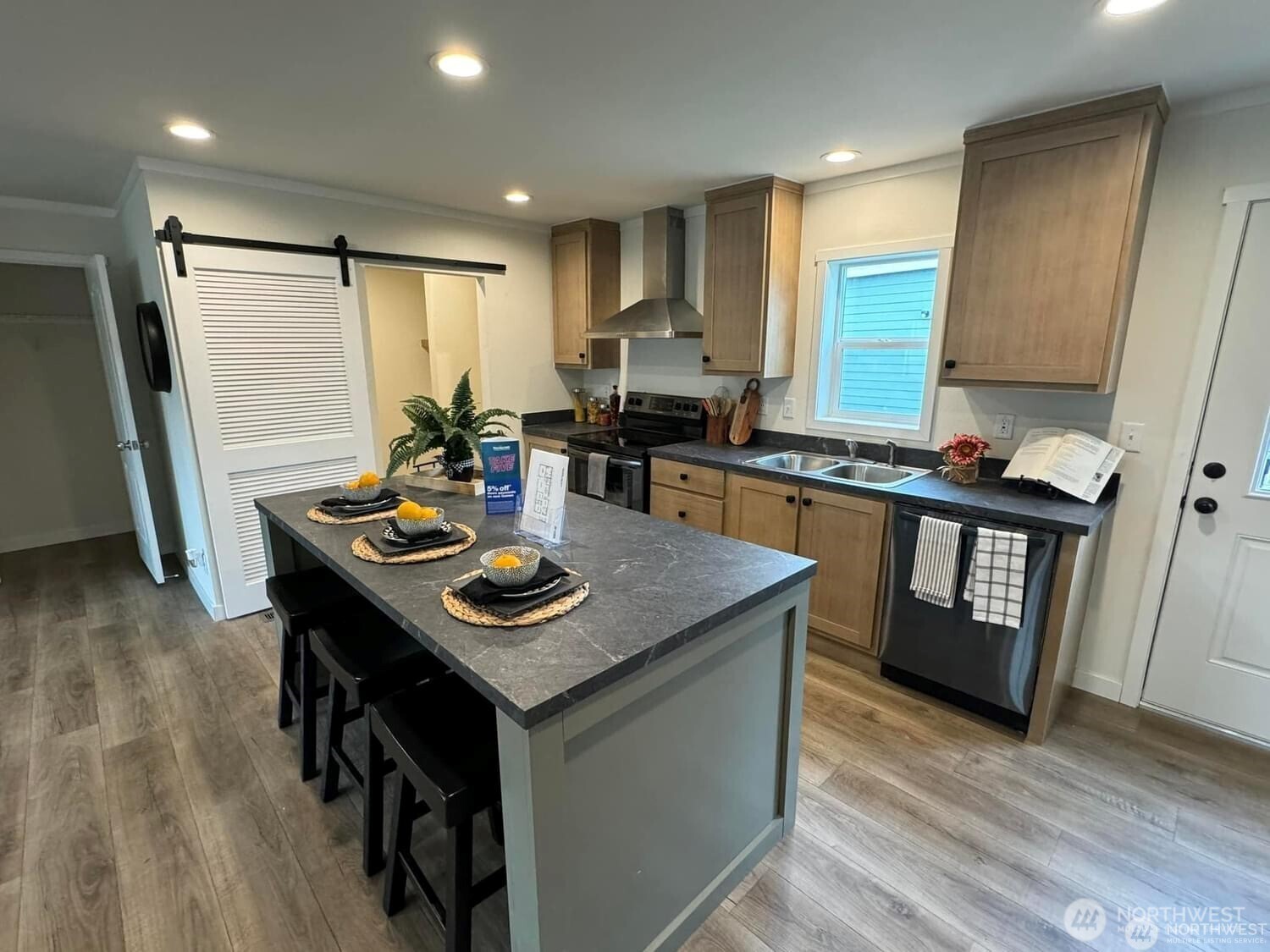 200 Fineview