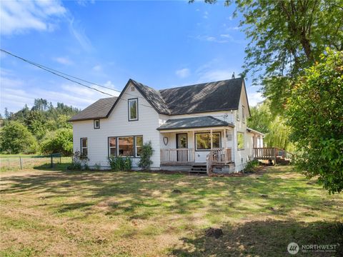 Photo of 26803 SE 416th Street, Enumclaw, WA 98022 (MLS # 2436914)