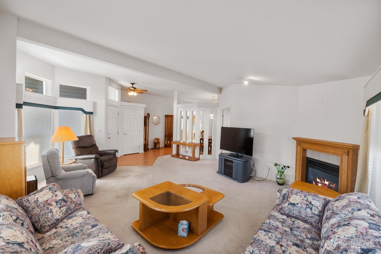 9120 60th Avenue E 101