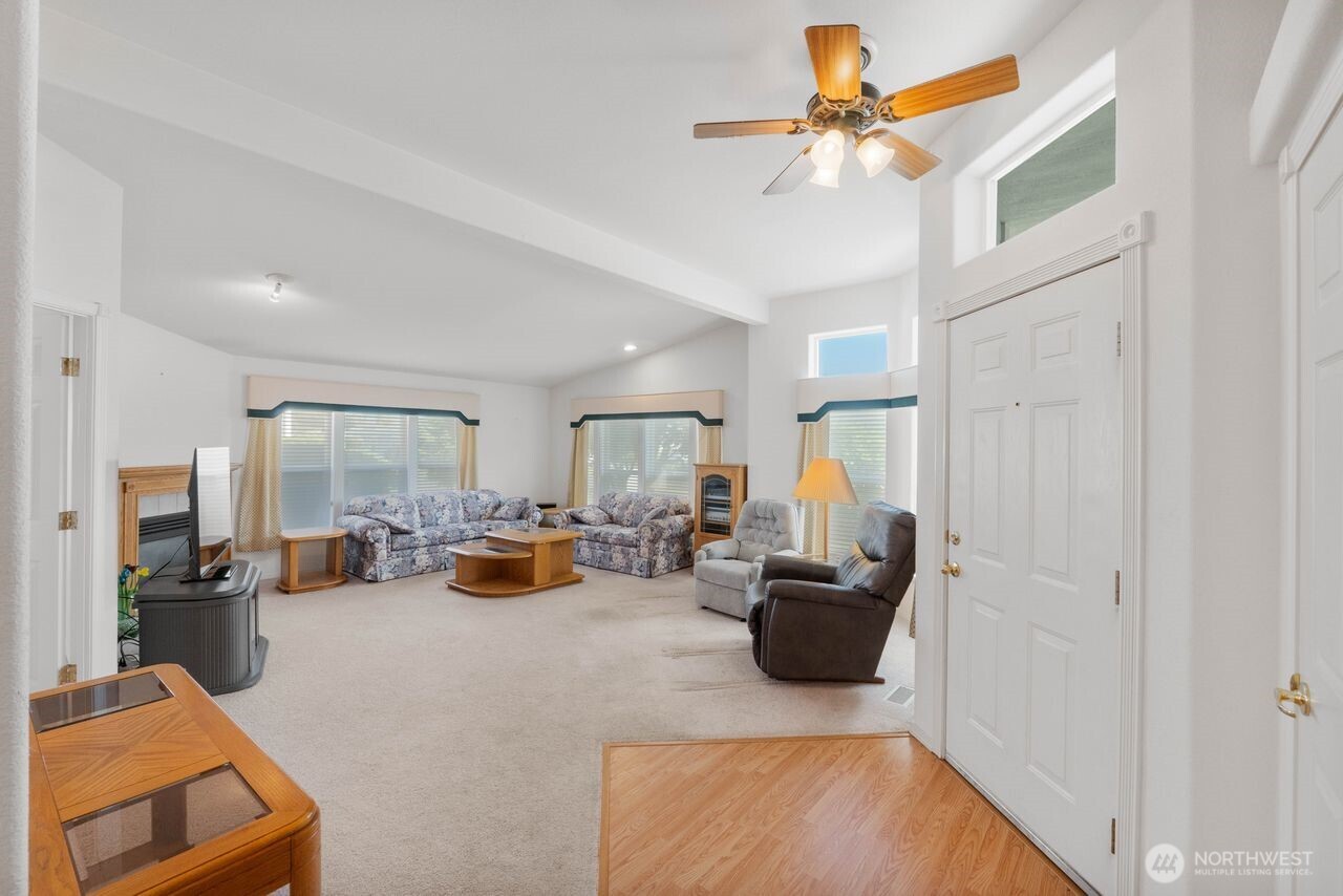 9120 60th Avenue E 101