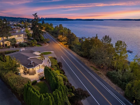 Photo of 500 Waverly Way, Kirkland, WA 98033 (MLS # 2585929)