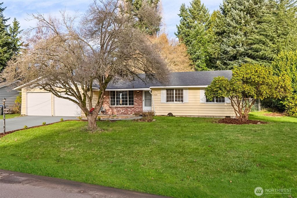 Photo of 4424 Montclair Drive SE, Lacey, WA 98503 (MLS # 2461228)