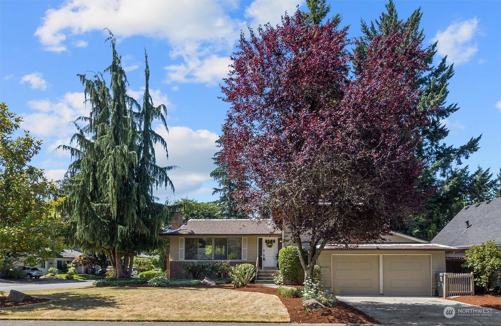 Photo of 11631 NE 155th Street, Kirkland, WA 98034 (MLS # 2138234)