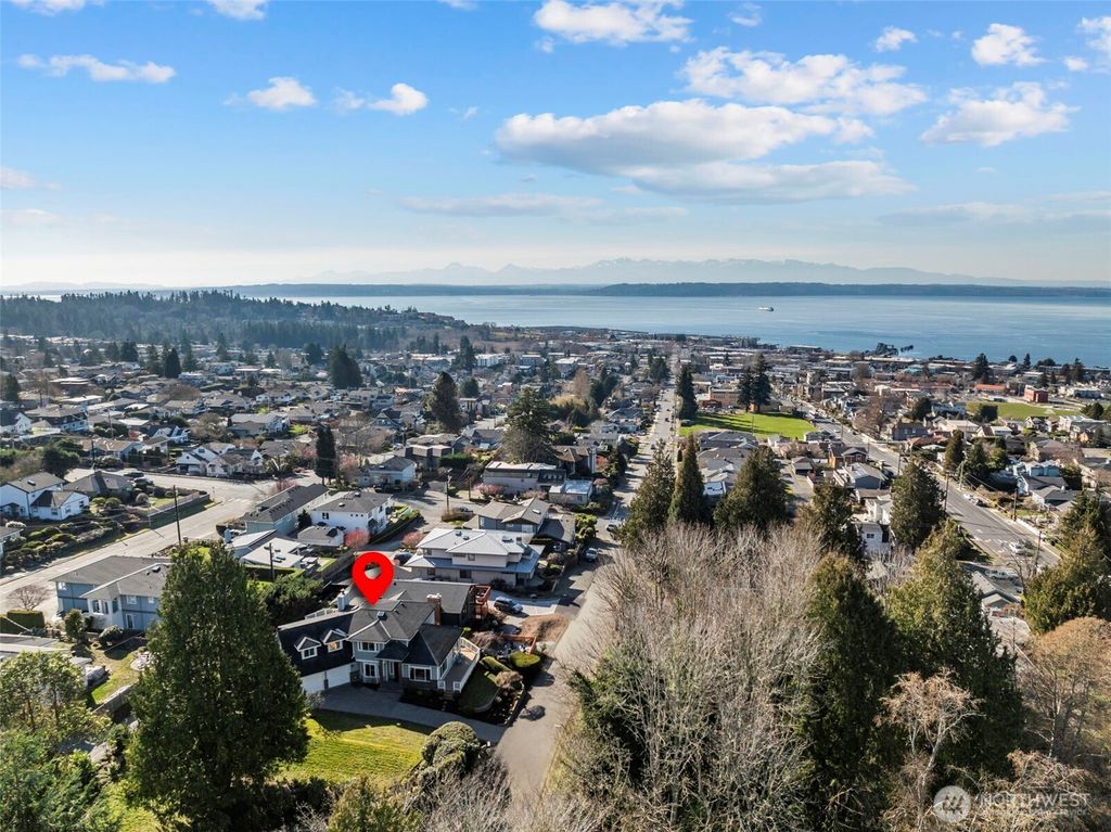 Photo of 926 Dayton Street, Edmonds, WA 98020 (MLS # 2475946)