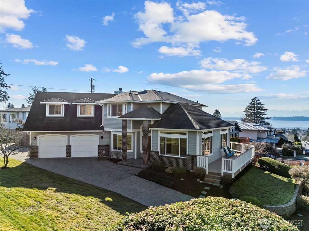 Photo of 926 Dayton Street, Edmonds, WA 98020 (MLS # 2475946)