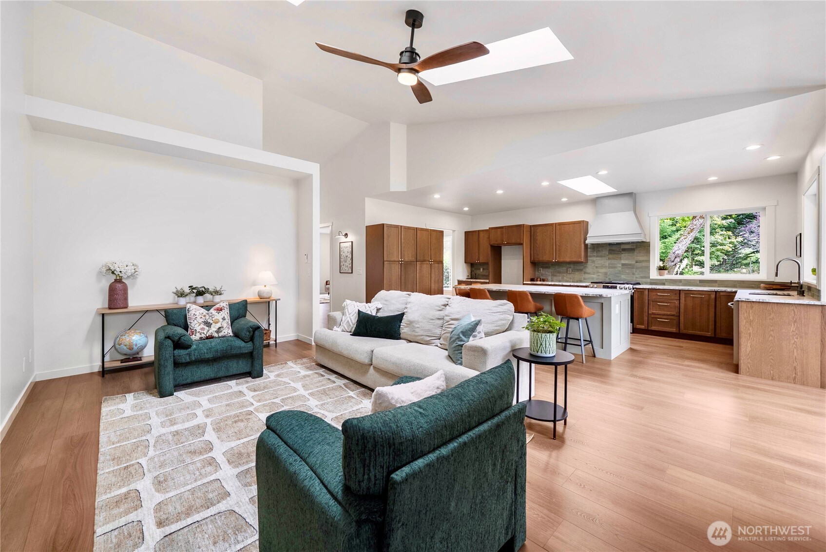 6223 Ebbert Drive SE