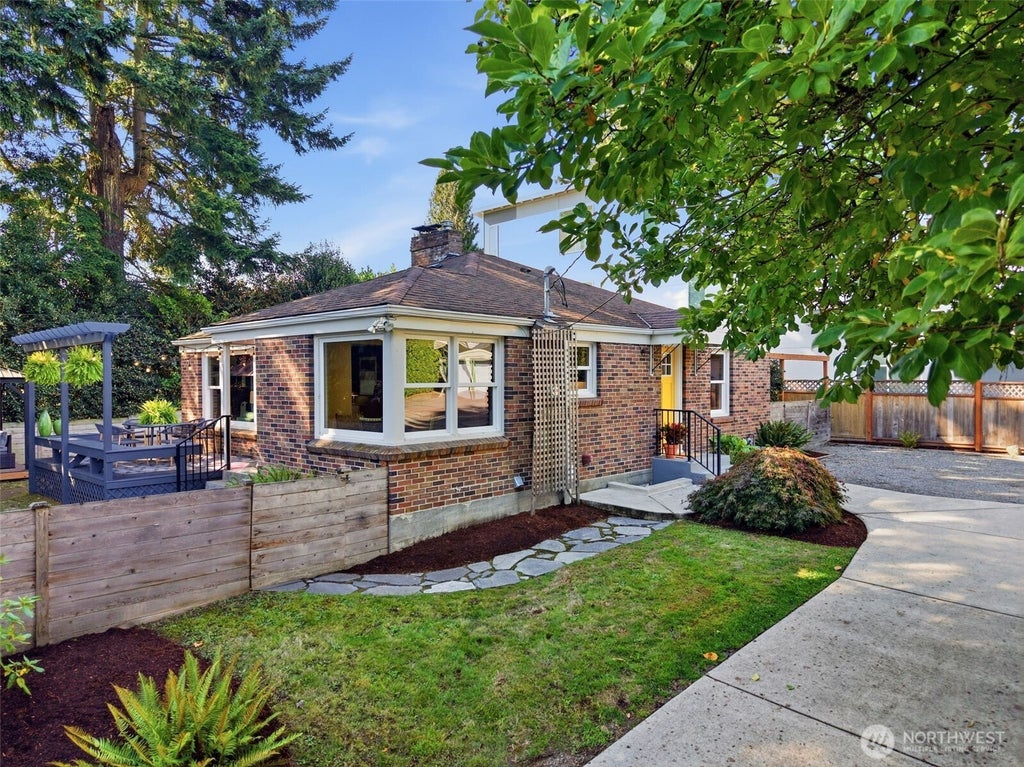 Photo of 10735 Densmore Avenue N, Seattle, WA 98133 (MLS # 2588728)