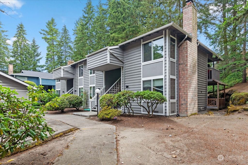Photo of 1615 NE 199th Place, Shoreline, WA 98155 (MLS # 2283373)