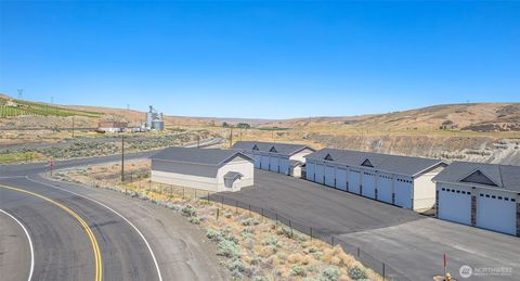 Photo of 9967 W.8 Road NW #G-40, Quincy, WA 98848 (MLS # 2444023)