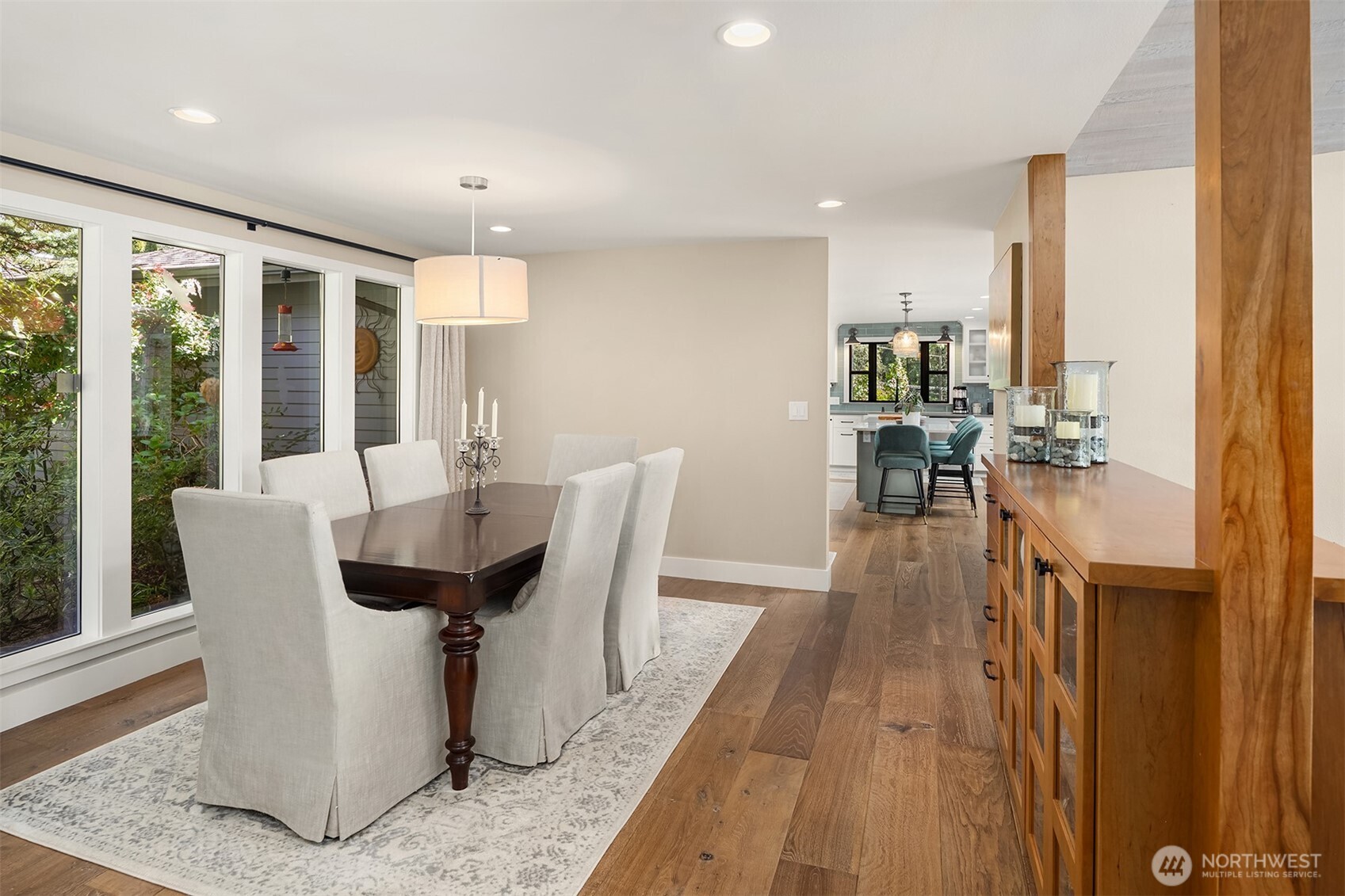 Sammamish, Washington, 98075, United States, 5 Bedrooms Bedrooms, ,4 BathroomsBathrooms,Residential,Active,2035111