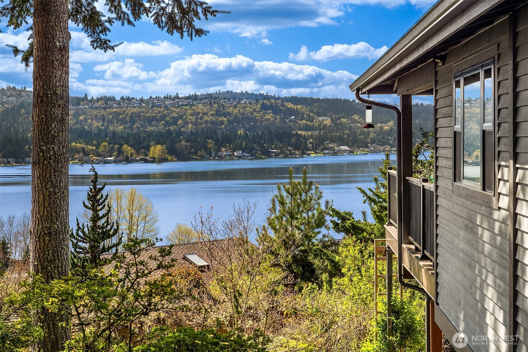 Sammamish, Washington, 98075, United States, 5 Bedrooms Bedrooms, ,4 BathroomsBathrooms,Residential,Active,2035111