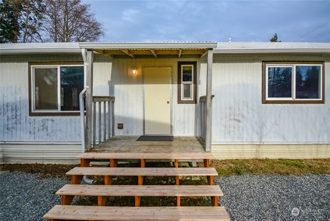 A home in Oak Harbor