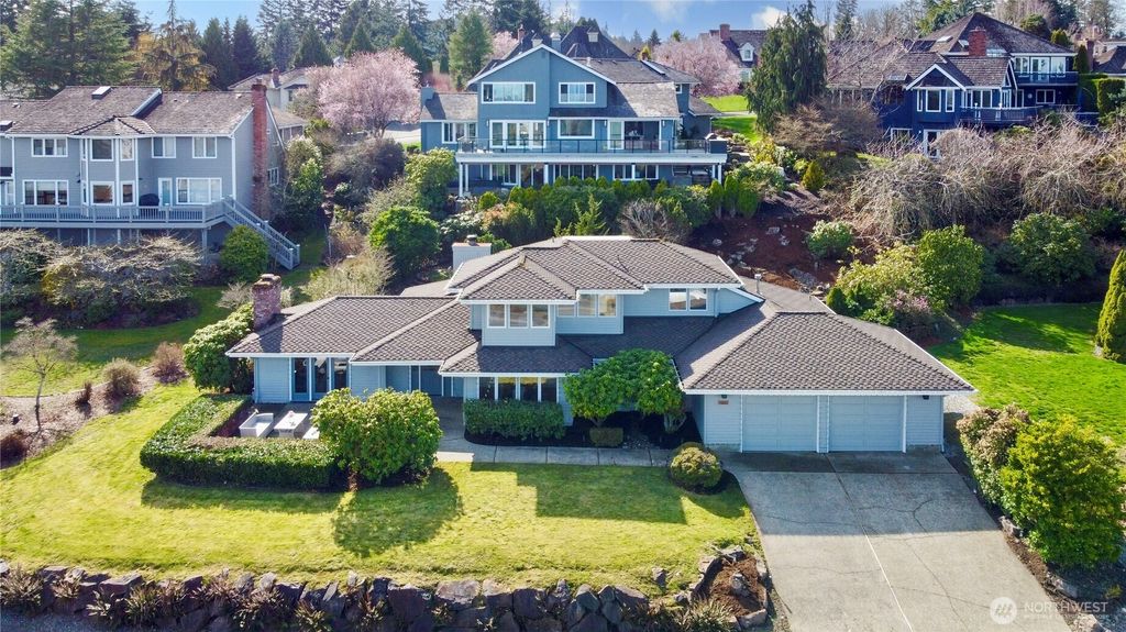 Photo of 4643 176th Avenue SE, Bellevue, WA 98006 (MLS # 2346440)