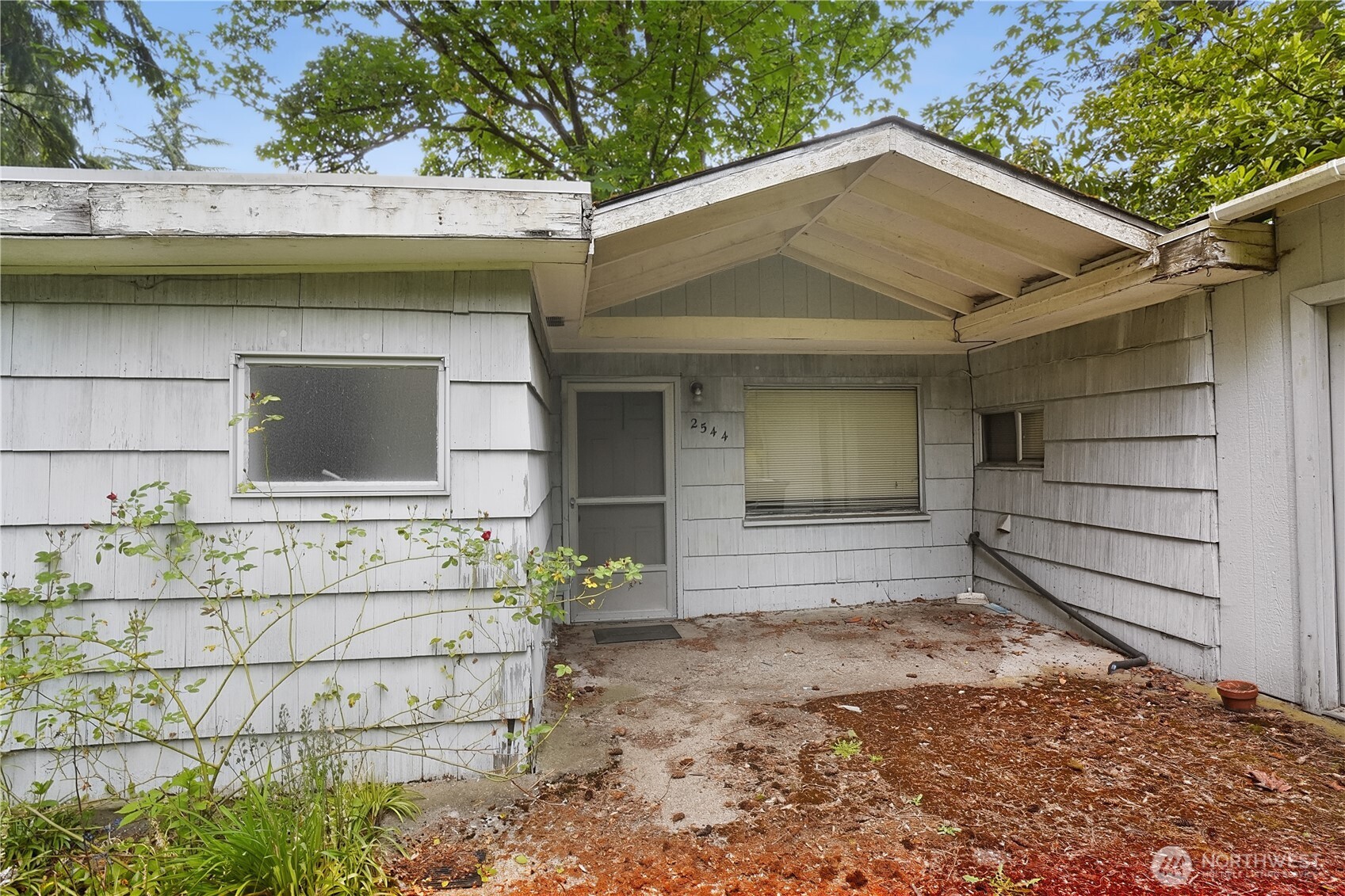 2544 NE 90th Street