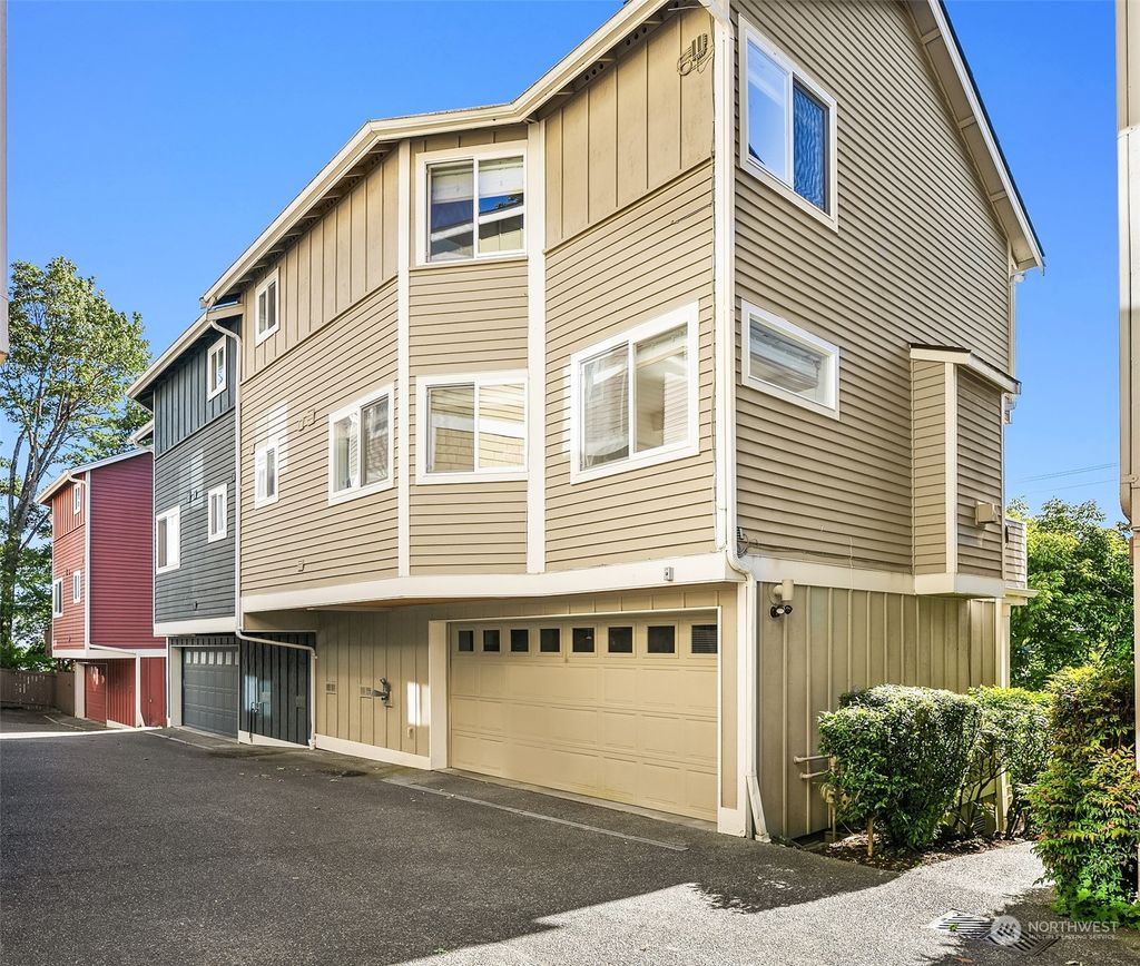 Photo of 1128 Yakima Avenue S, Seattle, WA 98144 (MLS # 2245227)