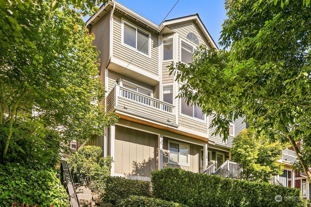 Photo of 1128 Yakima Avenue S, Seattle, WA 98144 (MLS # 2245227)