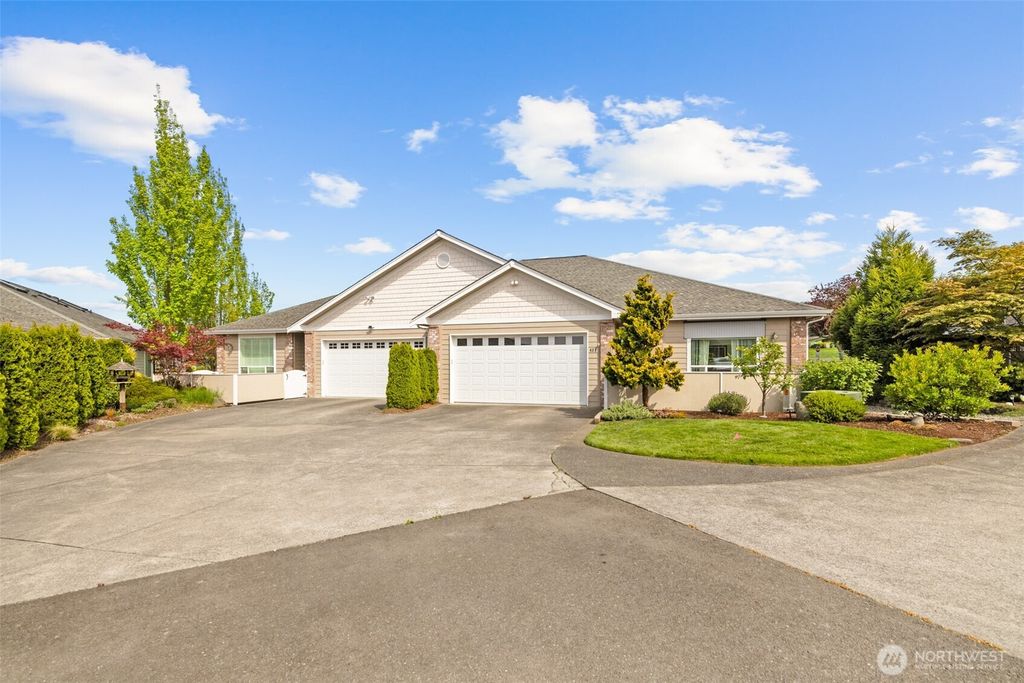 Photo of 433 Big Leaf Court, Sequim, WA 98382 (MLS # 2520514)