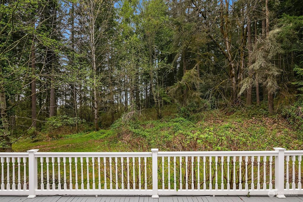 Photo of 21008 NE 117th Street, Redmond, WA 98053 (MLS # 2052197)