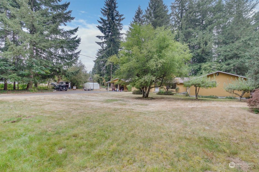 Photo of 12401 60th Street SE, Snohomish, WA 98290 (MLS # 1983924)