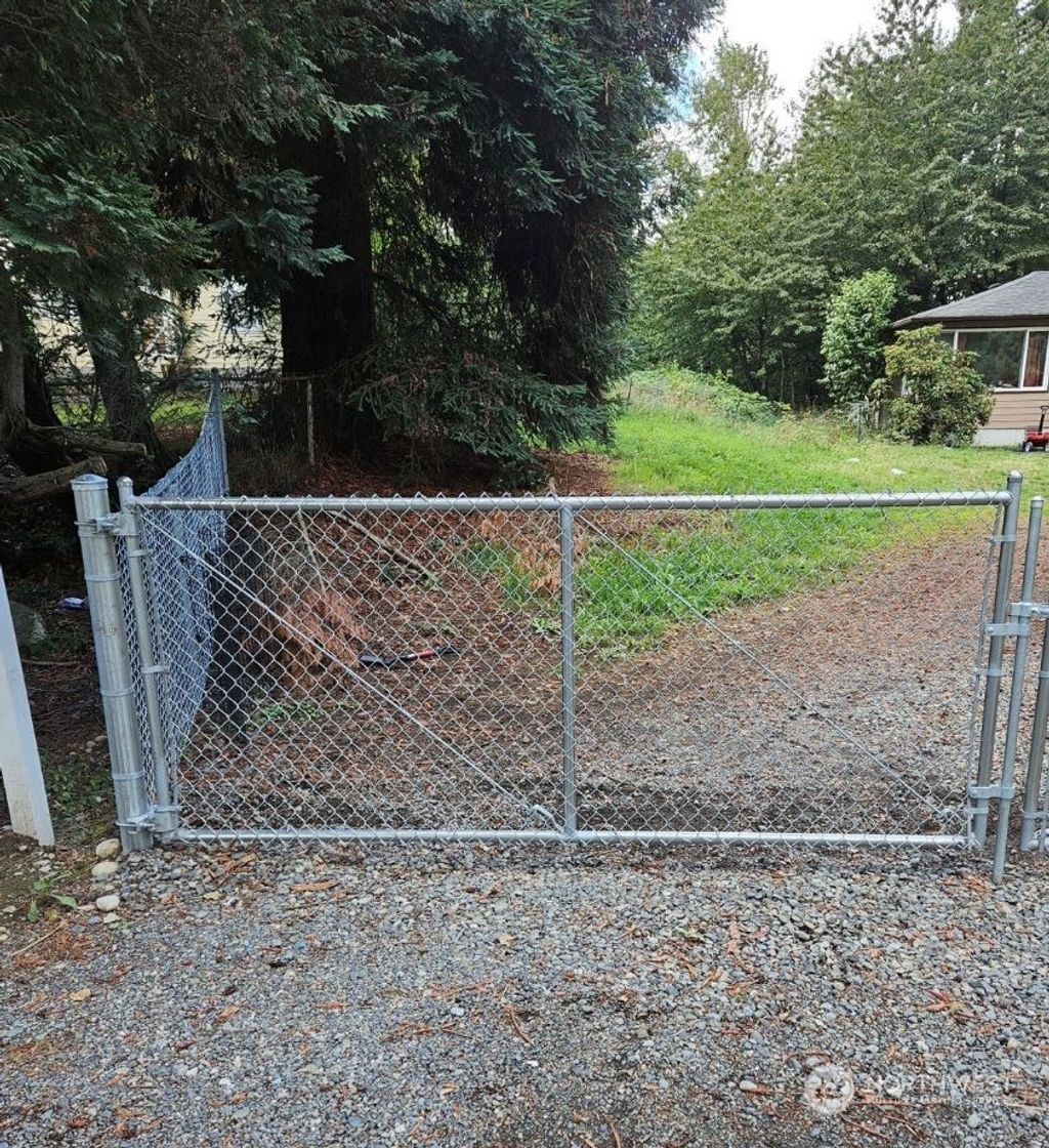 Photo of 12639 12th Avenue S, Burien, WA 98168 (MLS # 2290299)