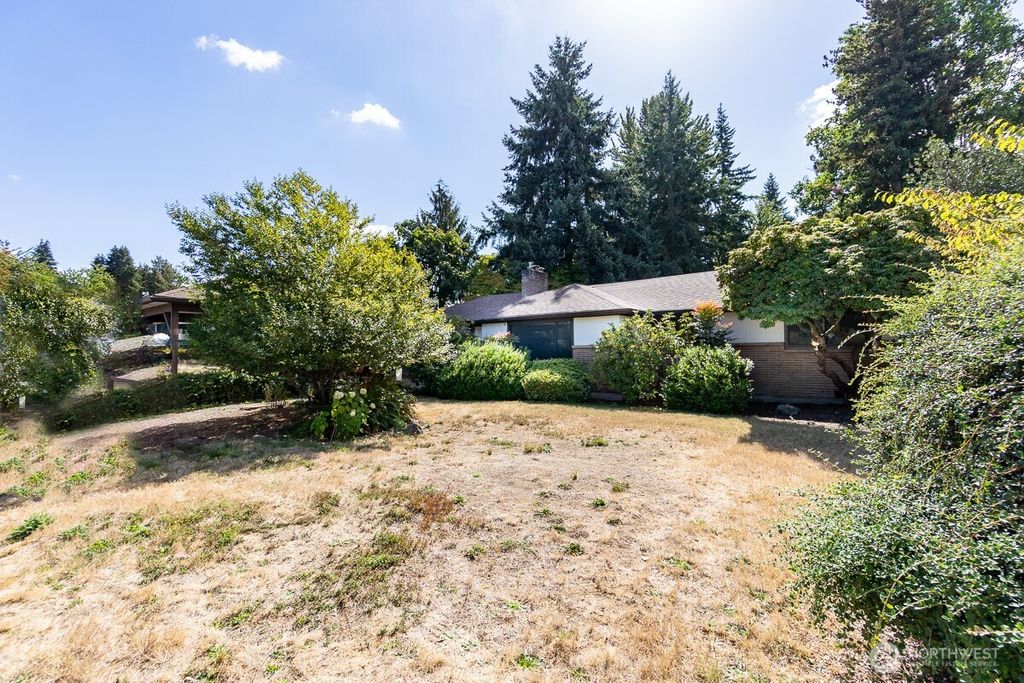 Photo of 2215 S 216th Street, Des Moines, WA 98198 (MLS # 2434610)