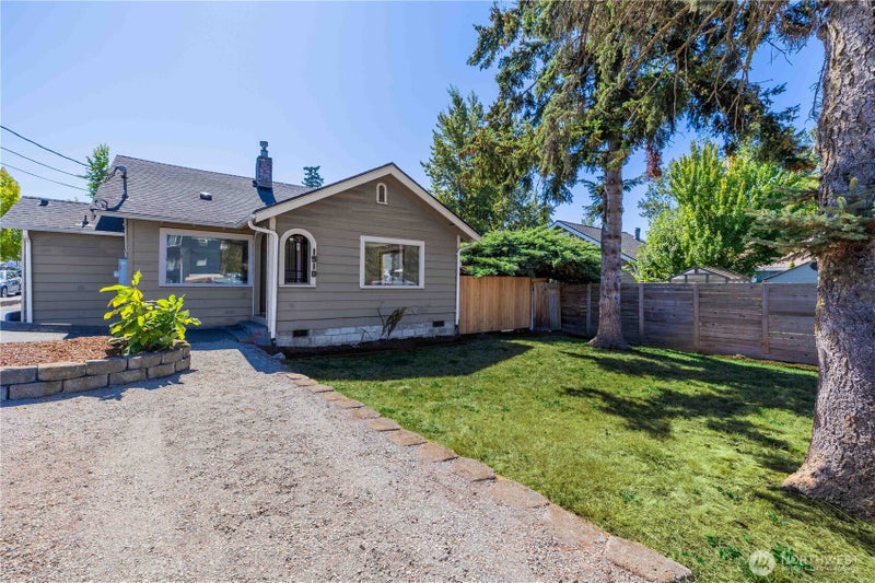 1510 E Sunset Drive