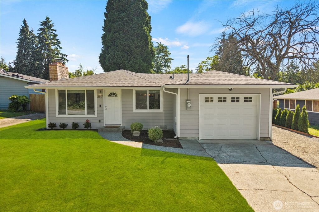 Photo of 2147 NE 12th Street, Renton, WA 98056 (MLS # 2529839)