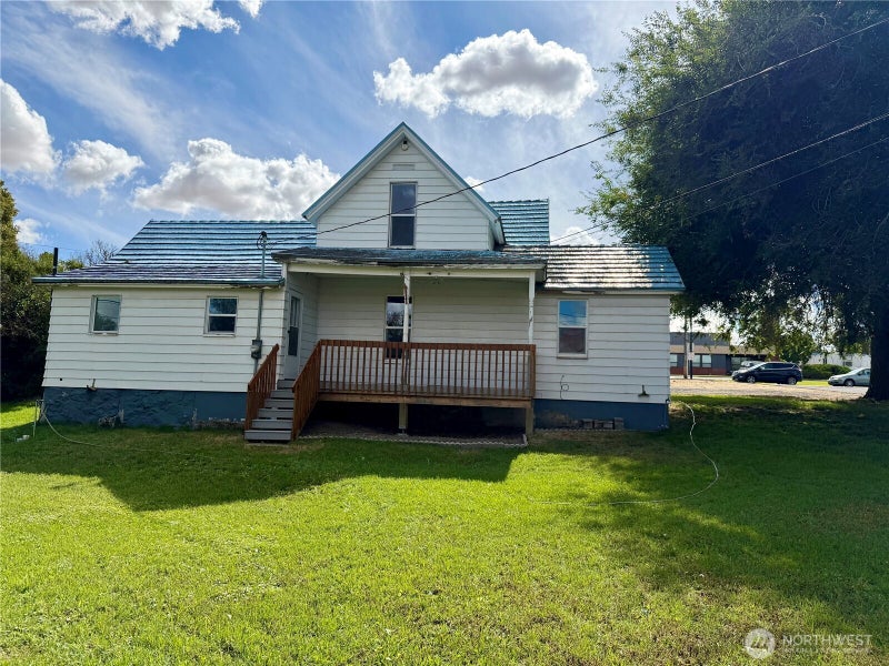 105 SE Pope Avenue