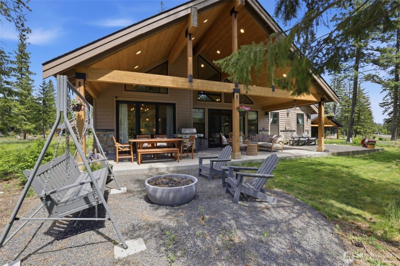1131 Domerie Park Loop
