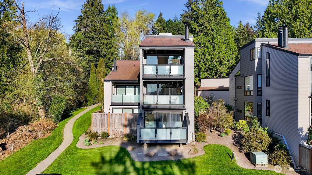 Photo of 11230 NE 68th Street #C, Kirkland, WA 98033 (MLS # 2507374)