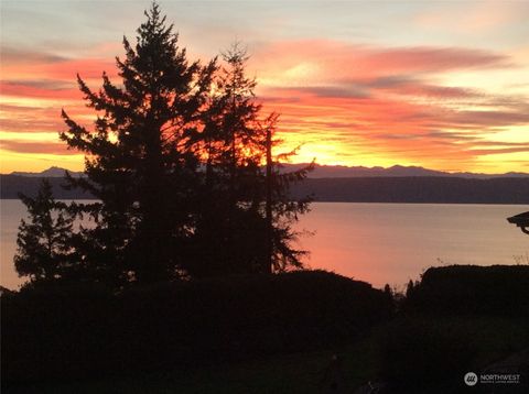 A home in Camano Island