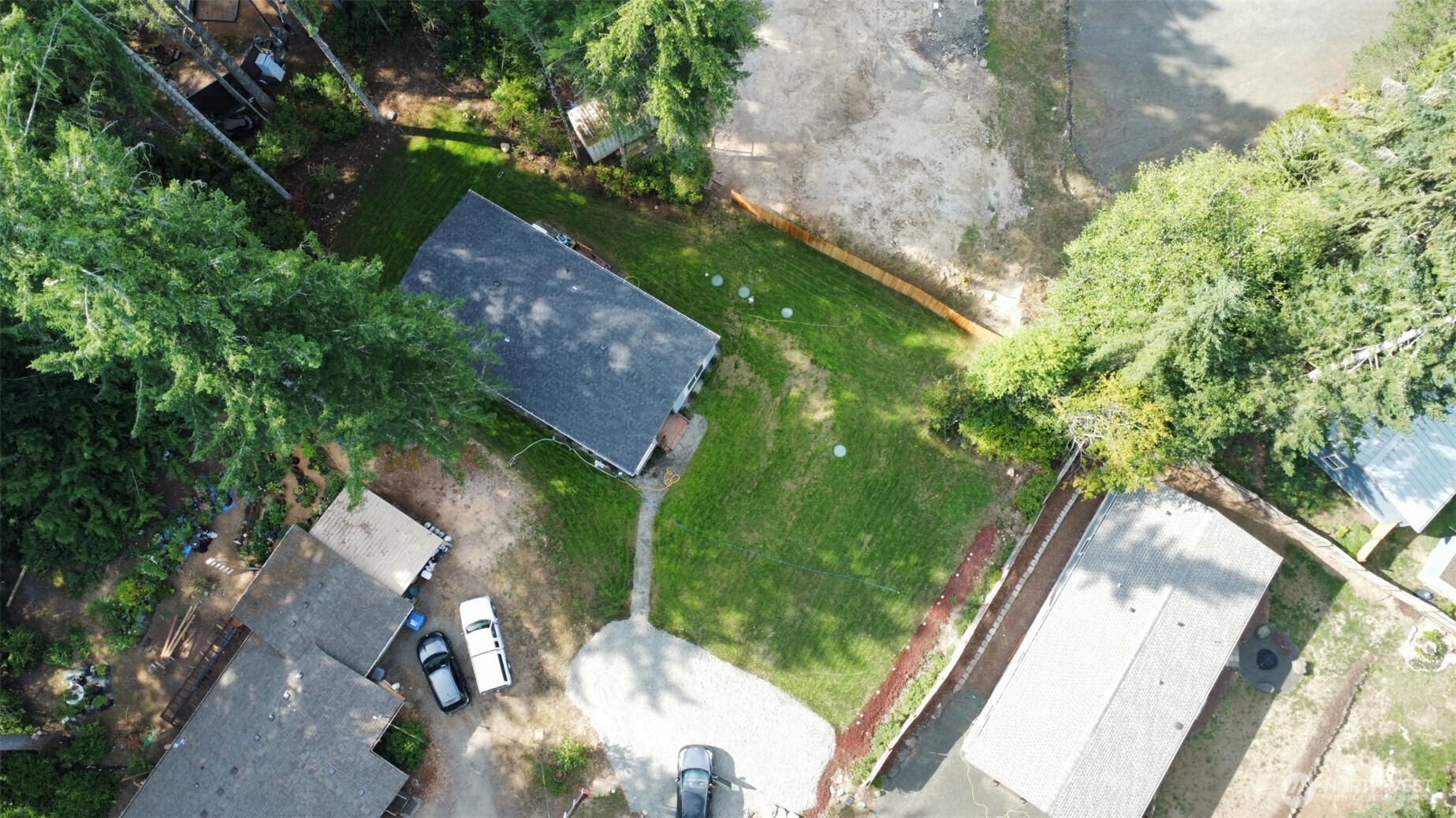 80 E Carr Pl E