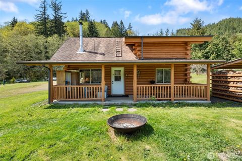Photo of 66 Cossett Lane, Raymond, WA 98577 (MLS # 2368020)