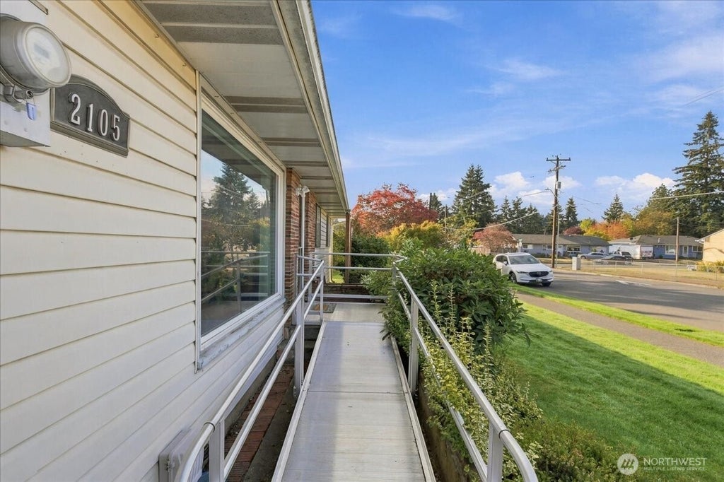 Photo of 2105 General Anderson Avenue, Vancouver, WA 98661 (MLS # 2593751)